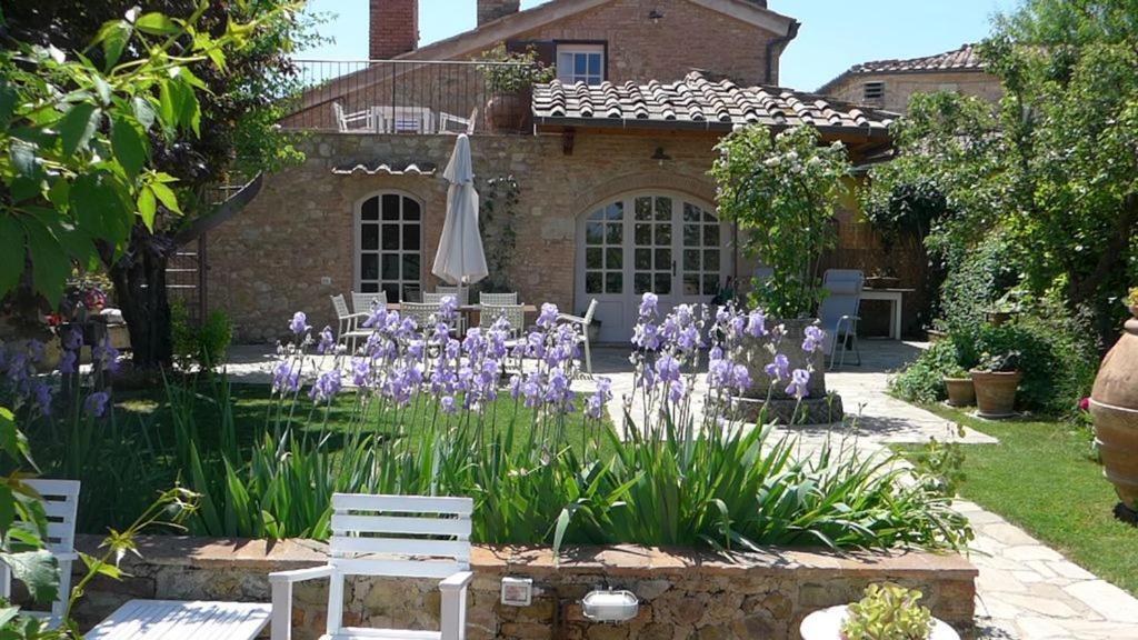 Casa Di Leo With Pool Villa Radicondoli Exteriör bild