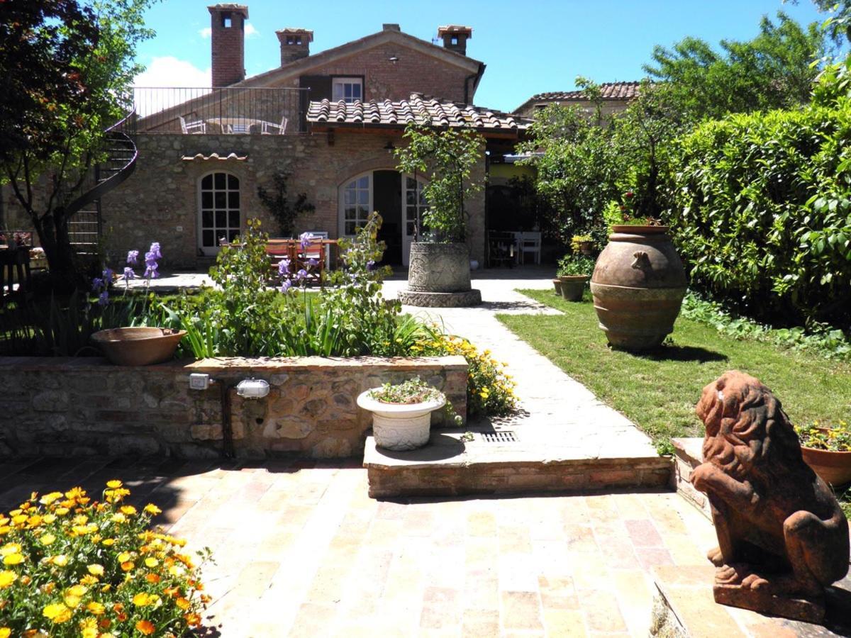 Casa Di Leo With Pool Villa Radicondoli Exteriör bild