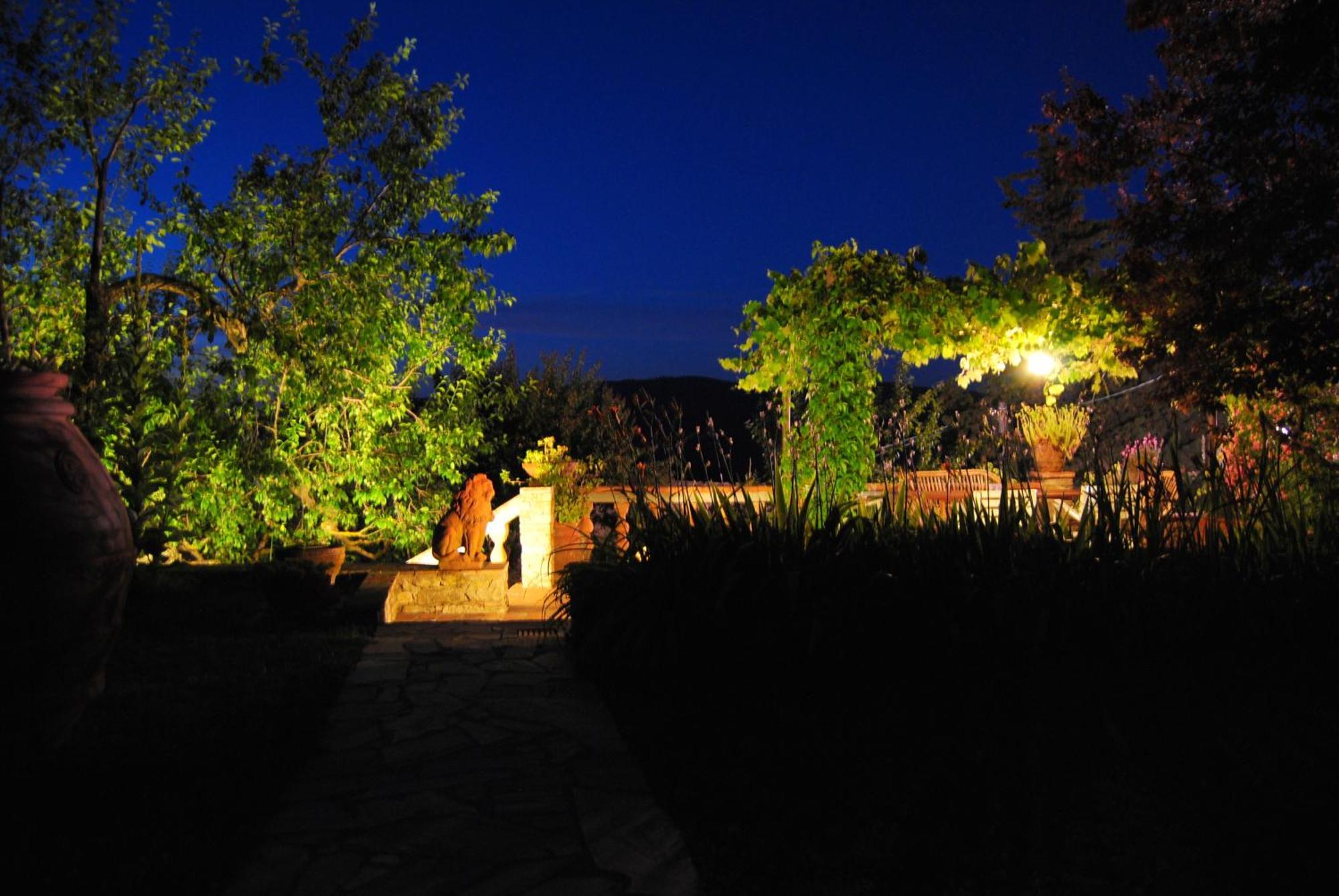 Casa Di Leo With Pool Villa Radicondoli Exteriör bild